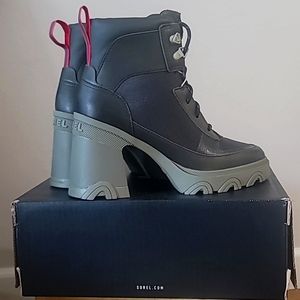 SOREL BREX BOOTS